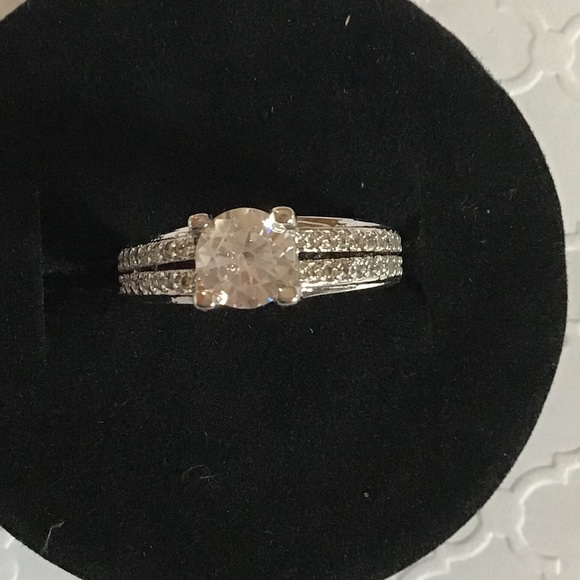 18k GP Diamond Engagement Ring Stamped - Picture 2 of 10